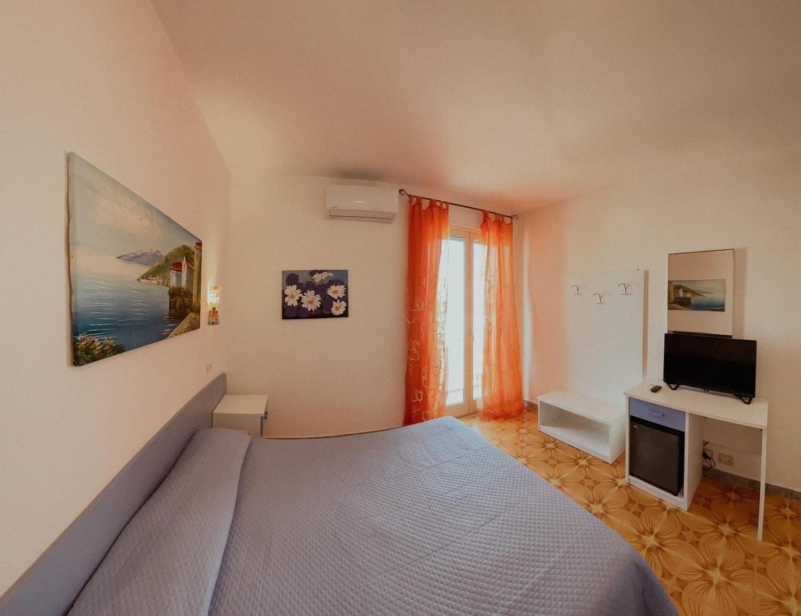 Vela Club Hotel & Appartamenti Rodi Garganico Exteriör bild